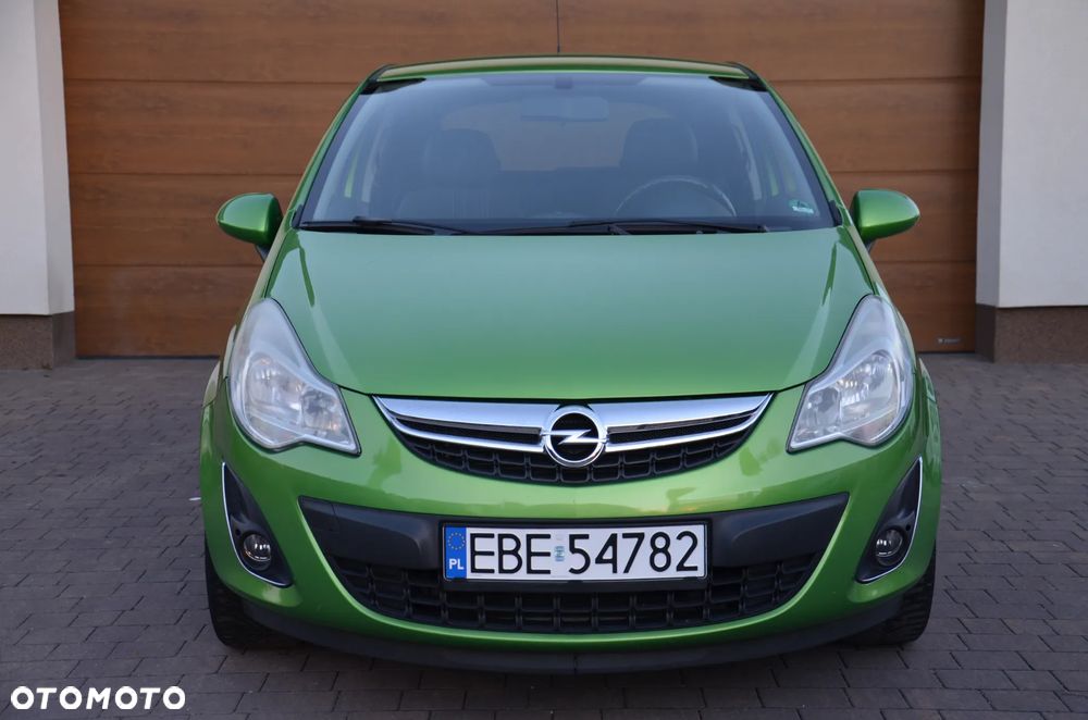Opel Corsa 1.4 16V 150 Jahre - 3