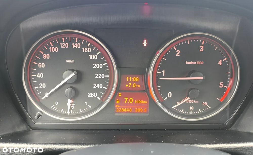 BMW X1 xDrive20d - 14