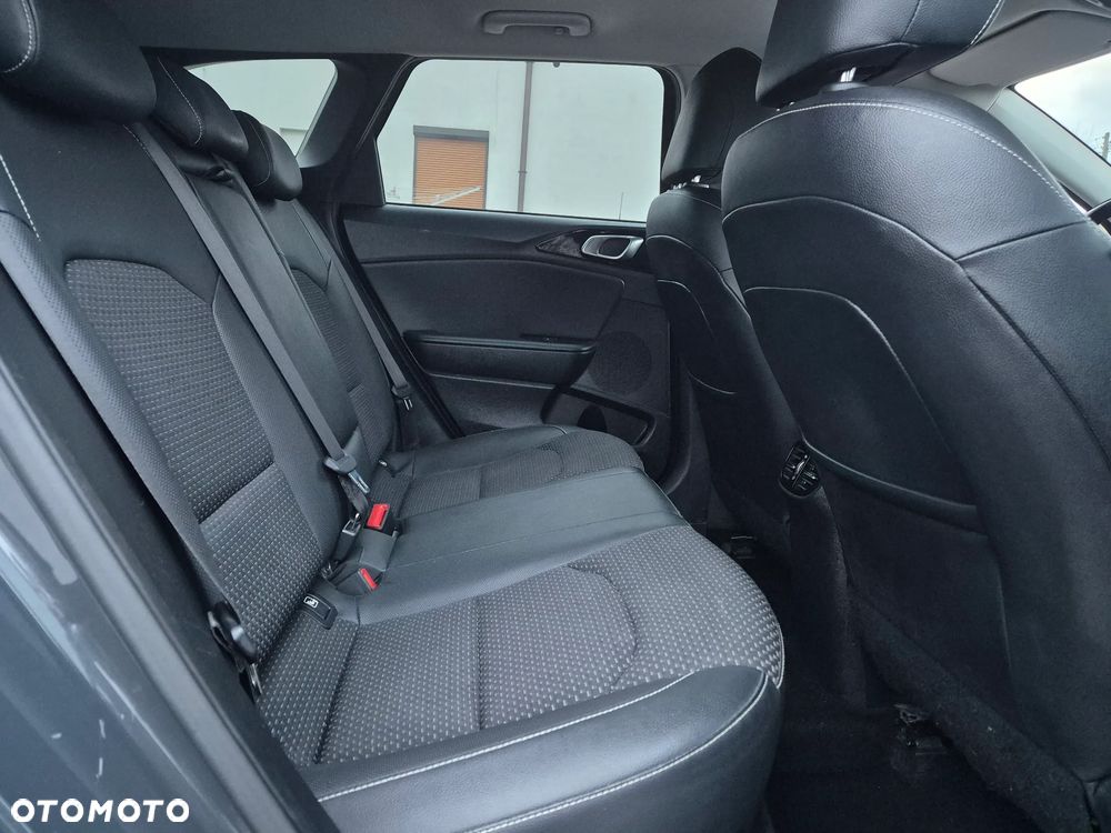 Kia Ceed 1.6 CRDi DCT GT Line - 9