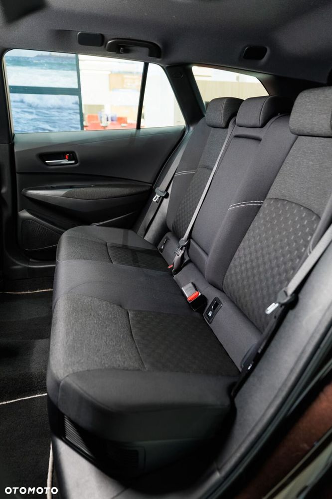 Toyota Corolla 1.8 Hybrid Comfort - 22