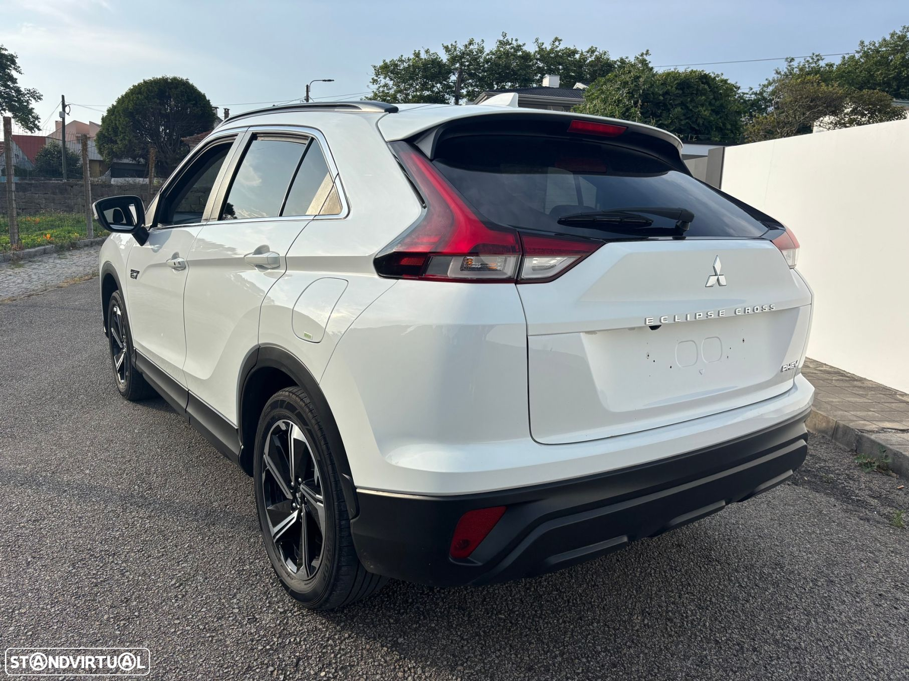 Mitsubishi Eclipse Cross - 13
