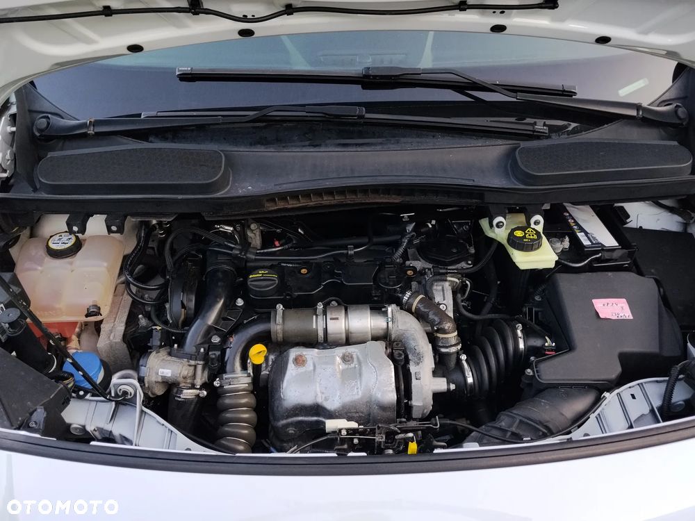 Ford Tourneo Connect Grand - 18