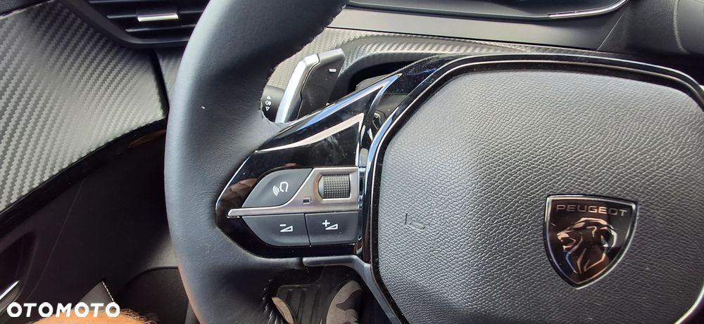 Peugeot 208 PureTech 100 EAT8 Allure - 15