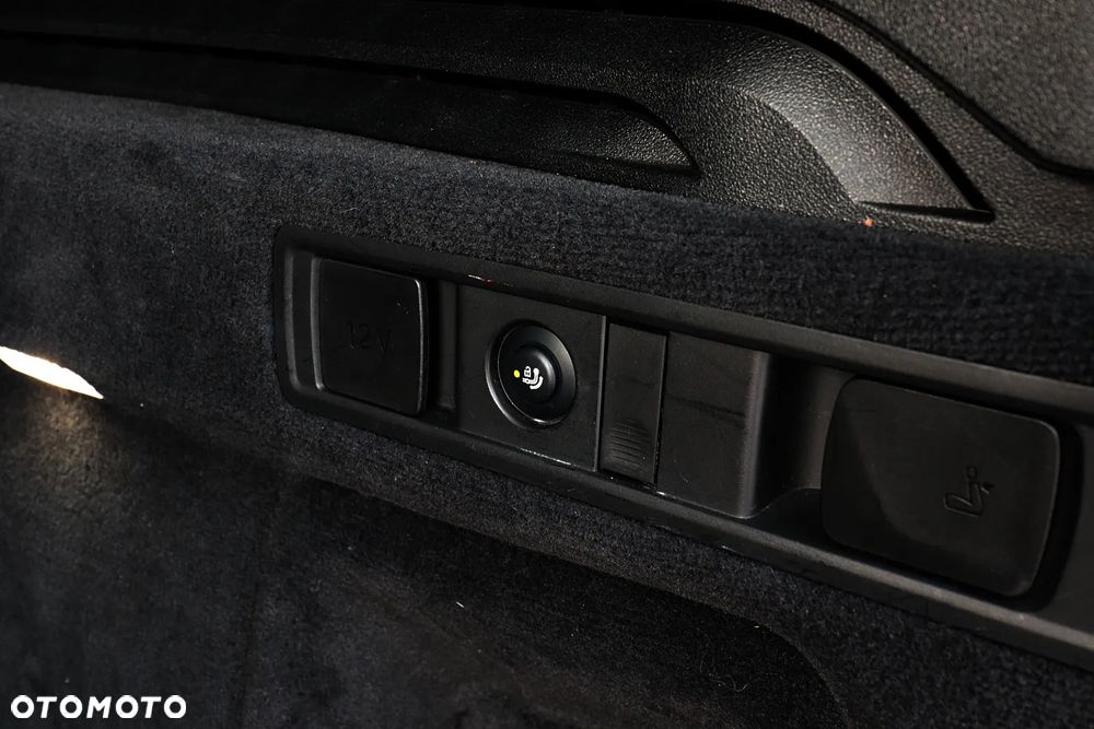 BMW X5 xDrive40i xLine - 33