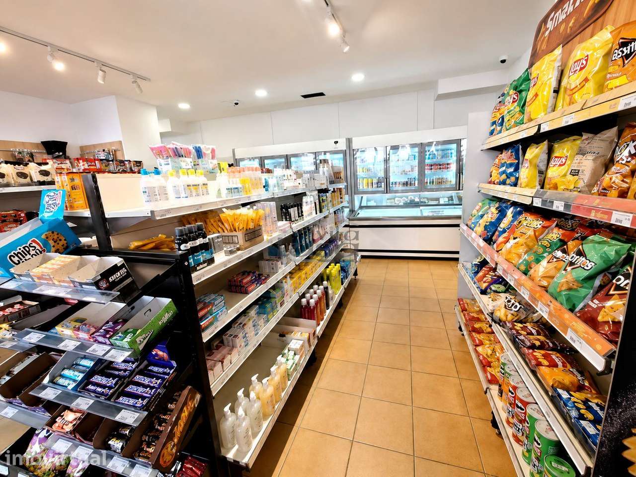 Venda de Espaço Comercial com Supermercado em Funcionamento na Prai... - Grande imagem: 2/15