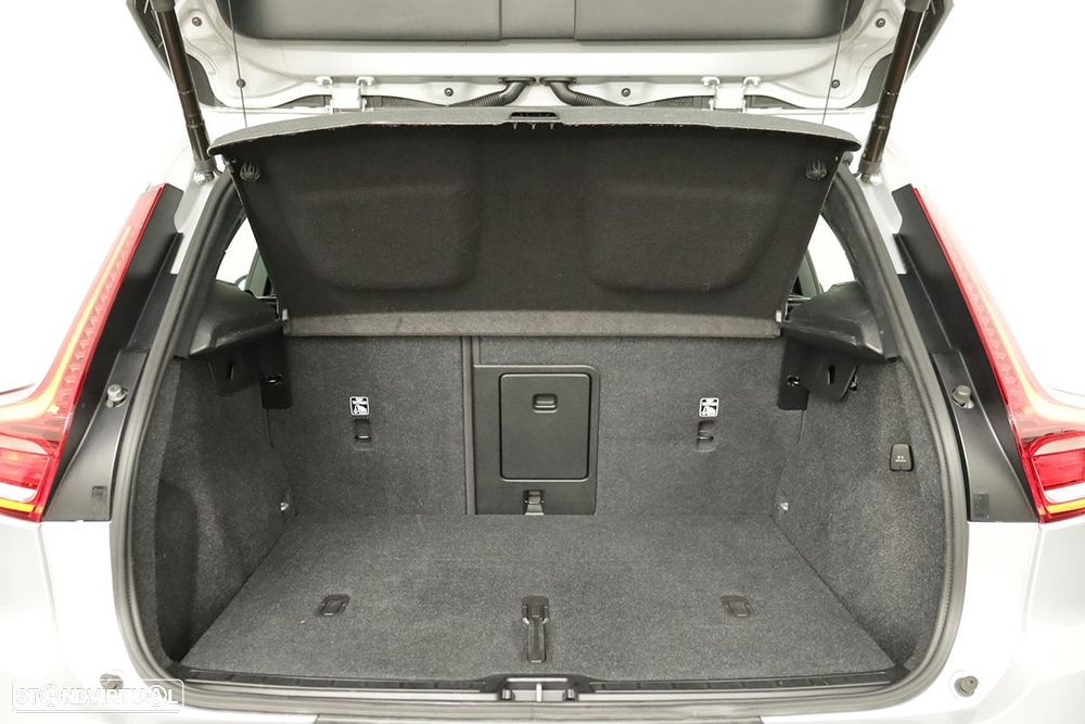 Volvo XC 40 1.5 T2 Core Auto - 24