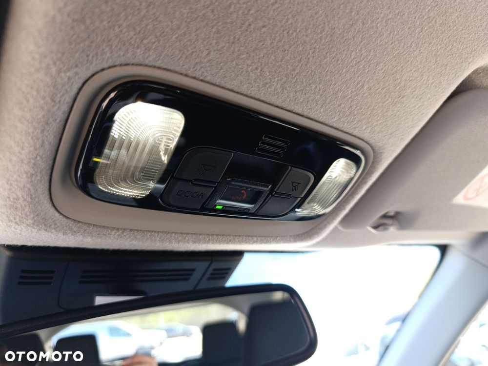 Toyota Yaris Cross Hybrid 1.5 Comfort - 35