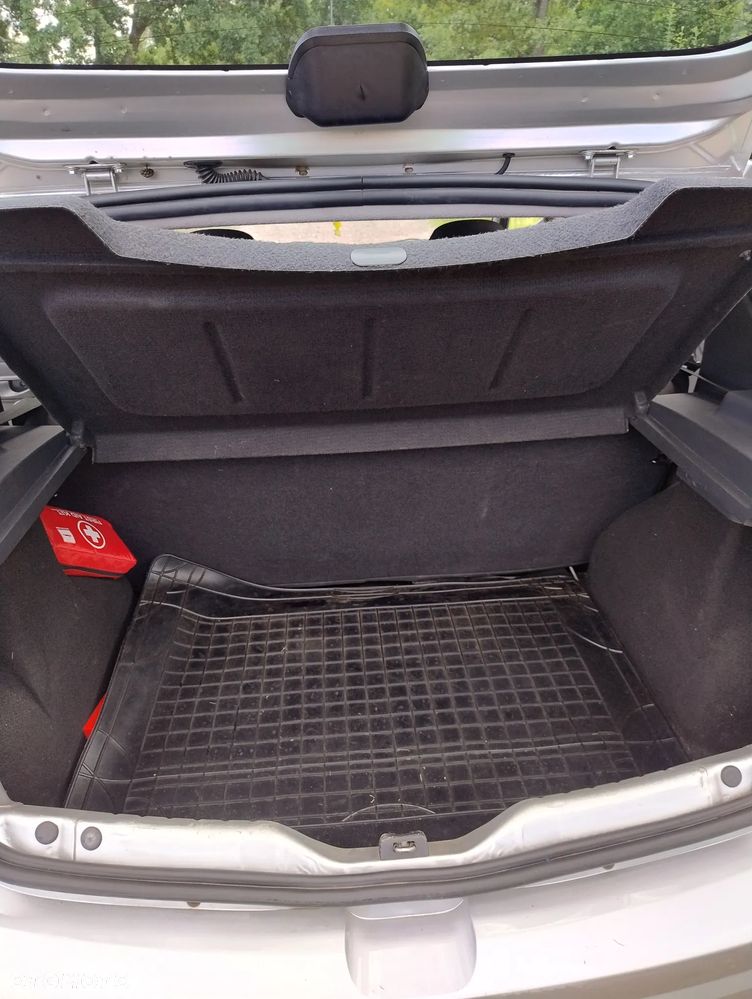 Dacia Sandero 1.2 16V Ambiance - 3