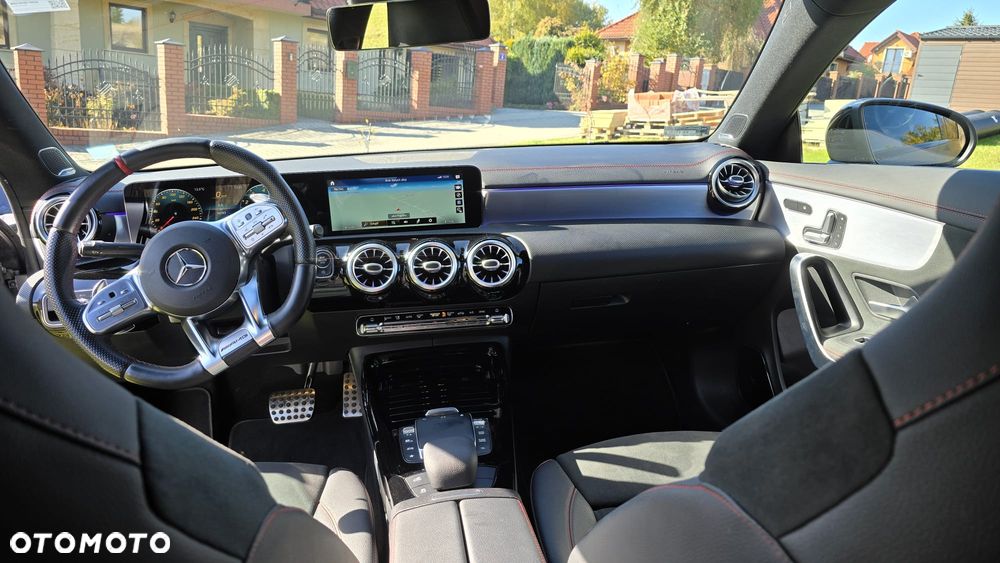 Mercedes-Benz CLA AMG 35 4-Matic 7G-DCT - 15