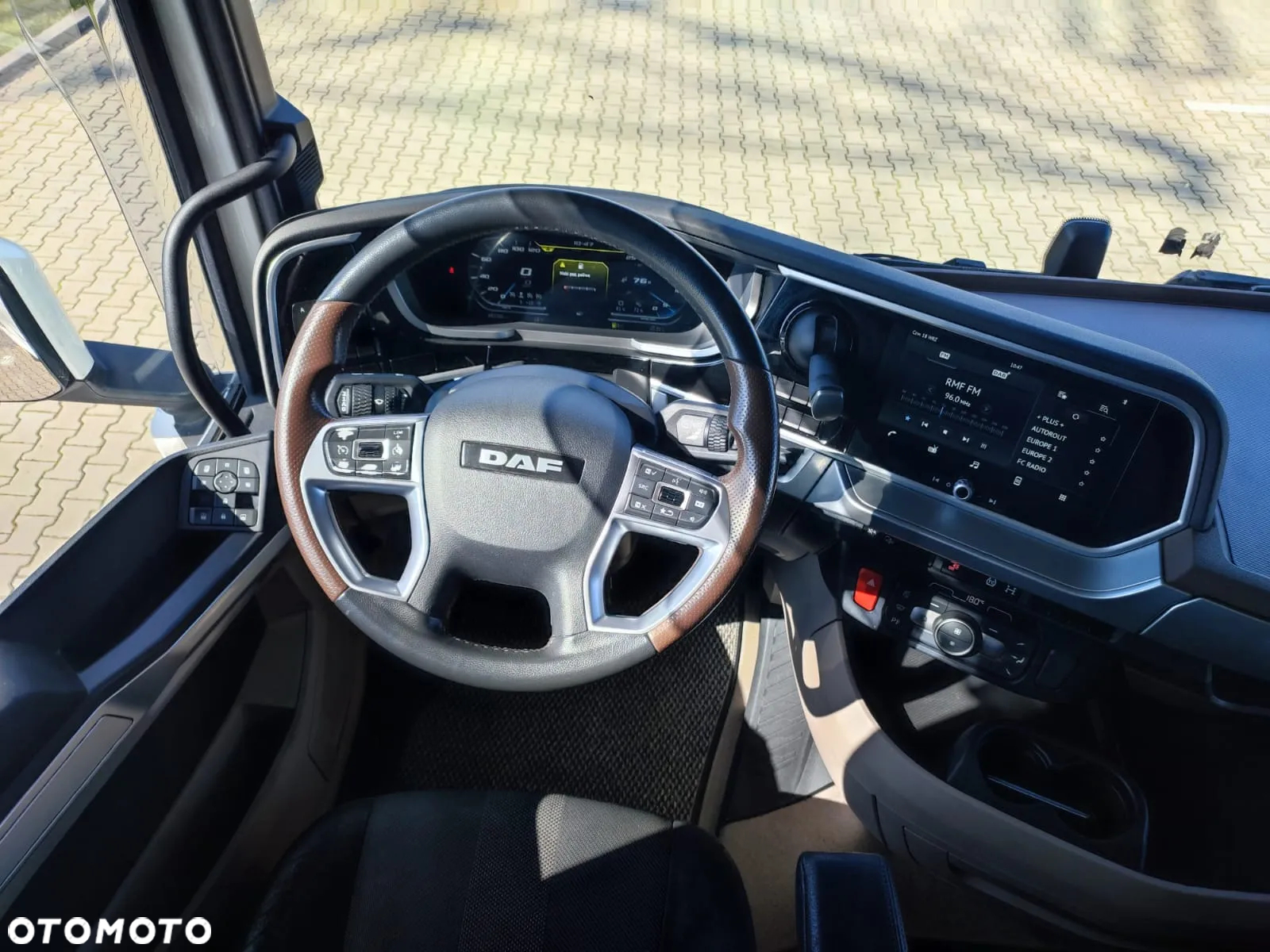 DAF XG+ 530 FT / AUTOMAT / STANDARD / TRAXON / KLIMATYZACJA POSTOJOWA / - 15