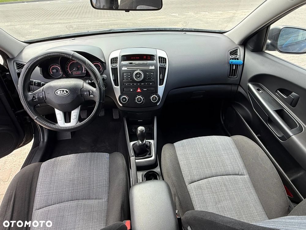 Kia Ceed 1.4 CVVT ISG Vision - 21
