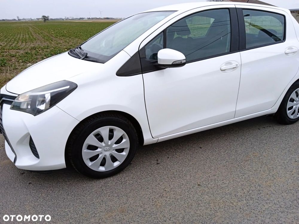 Toyota Yaris - 16