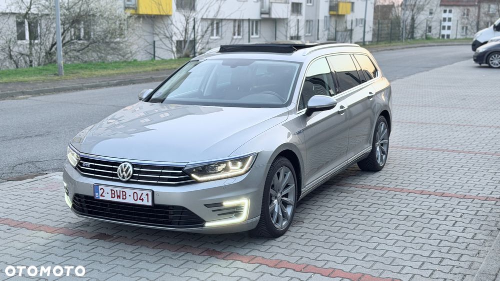 Volkswagen Passat - 10