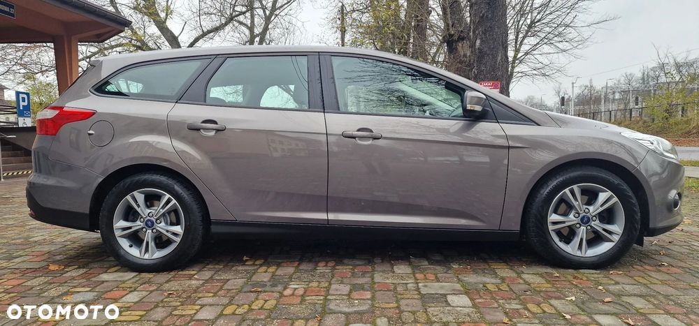 Ford Focus 1.0 EcoBoost Start-Stopp-System Titanium - 4