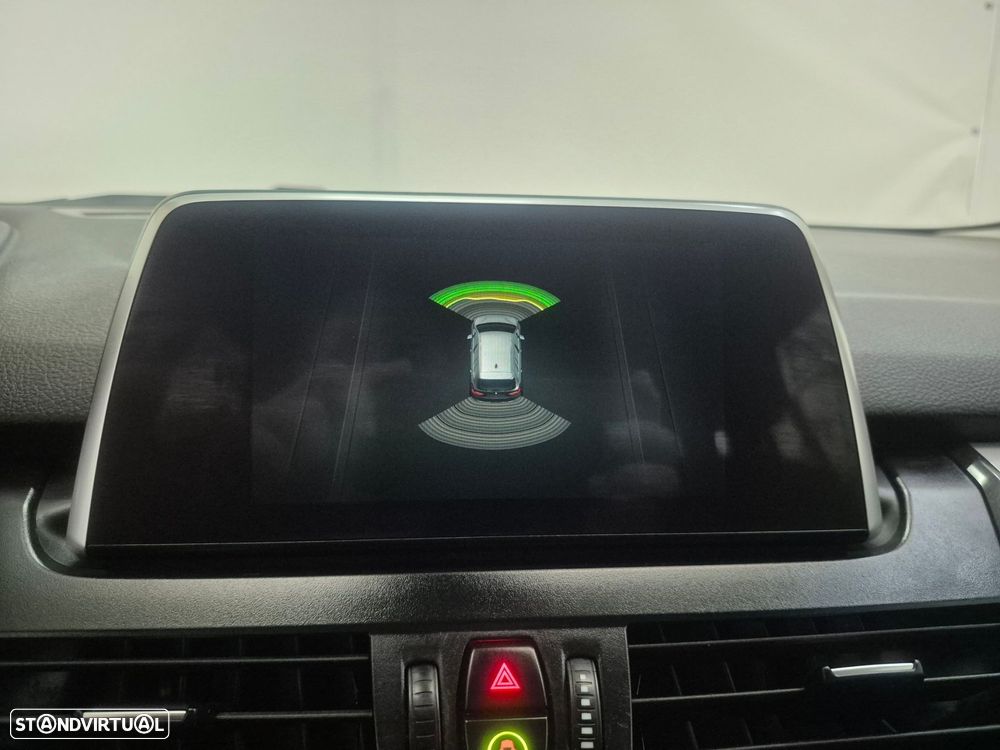 BMW 216 Gran Tourer i 7L Line Luxury - 21