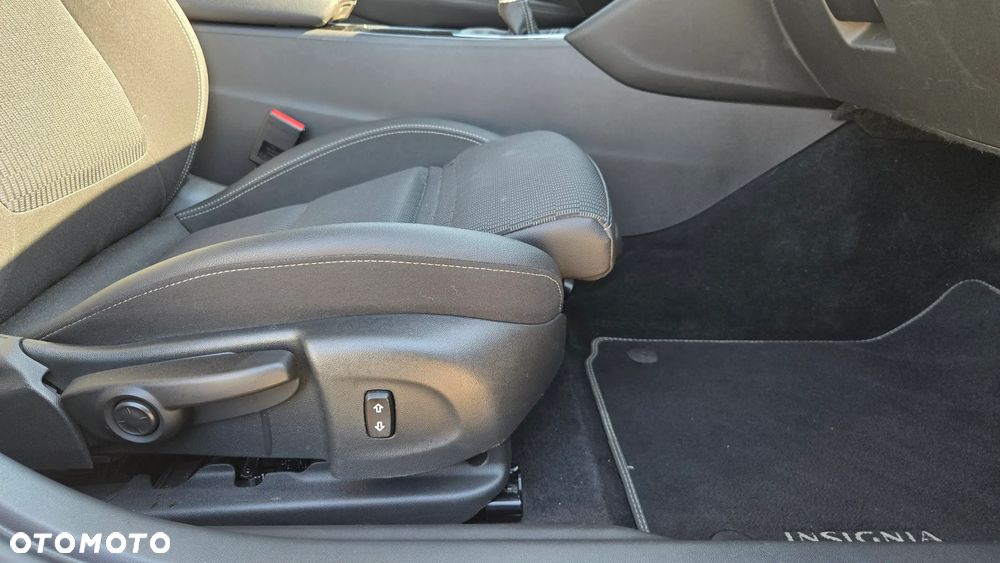 Opel Insignia 1.6 CDTI Innovation S&S - 27