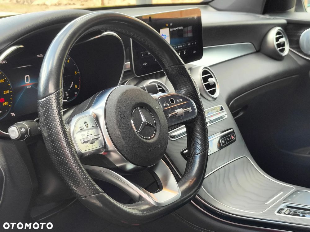 Mercedes-Benz GLC 220 d 4Matic 9G-TRONIC AMG Line - 17