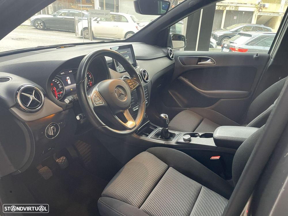Mercedes-Benz B 180 d Style - 7