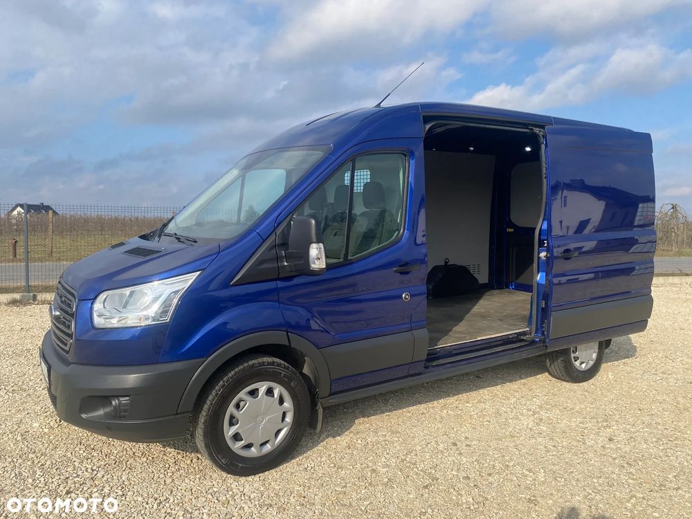 Ford Transit - 1