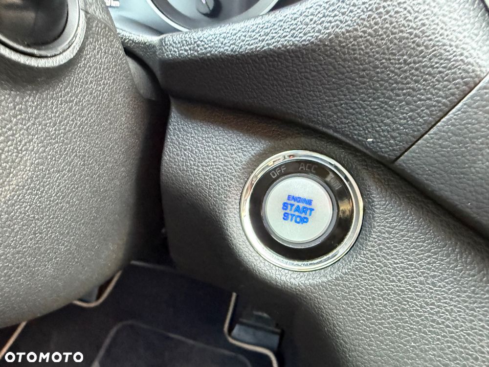 Hyundai Tucson 1.7 CRDI BlueDrive TourdePologne 2WD - 16