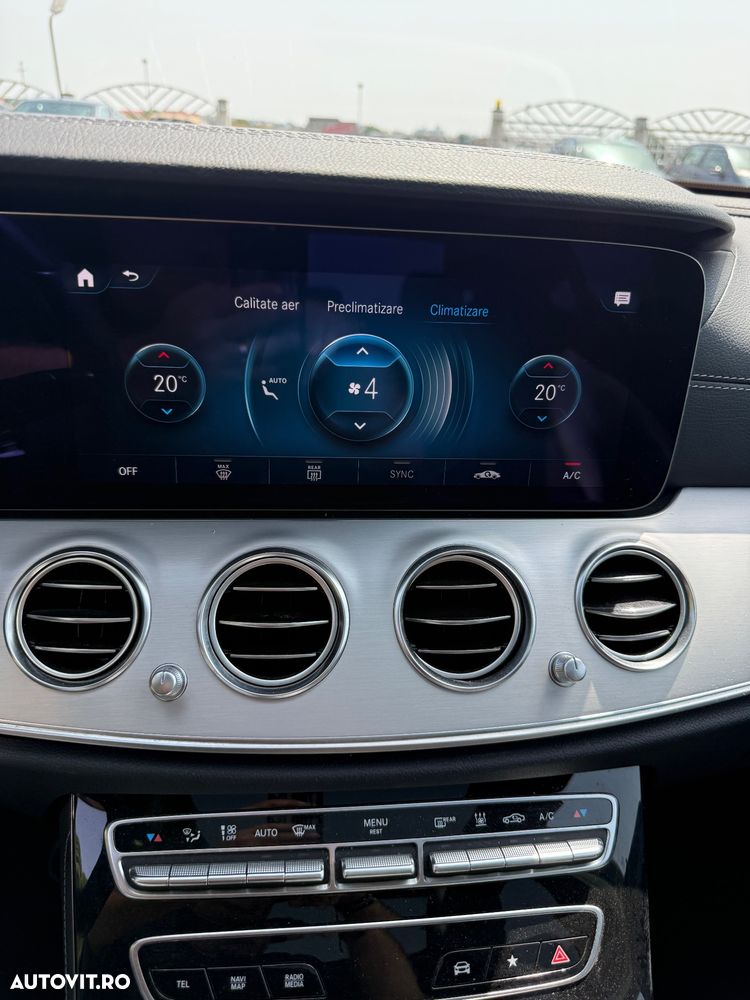 Mercedes-Benz E 300 9G-TRONIC AMG Line - 24