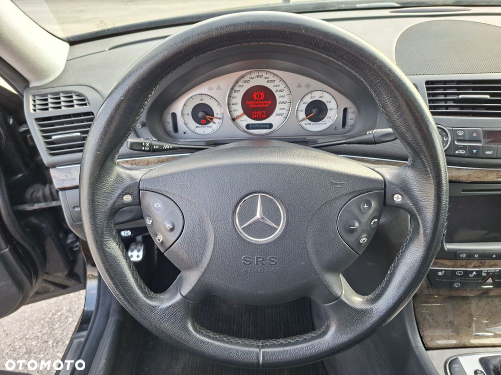 Mercedes-Benz Klasa E 55 AMG Automatik - 22