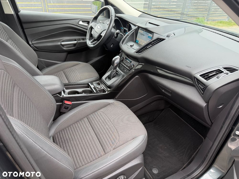 Ford Kuga 2.0 TDCi 4WD Titanium - 22