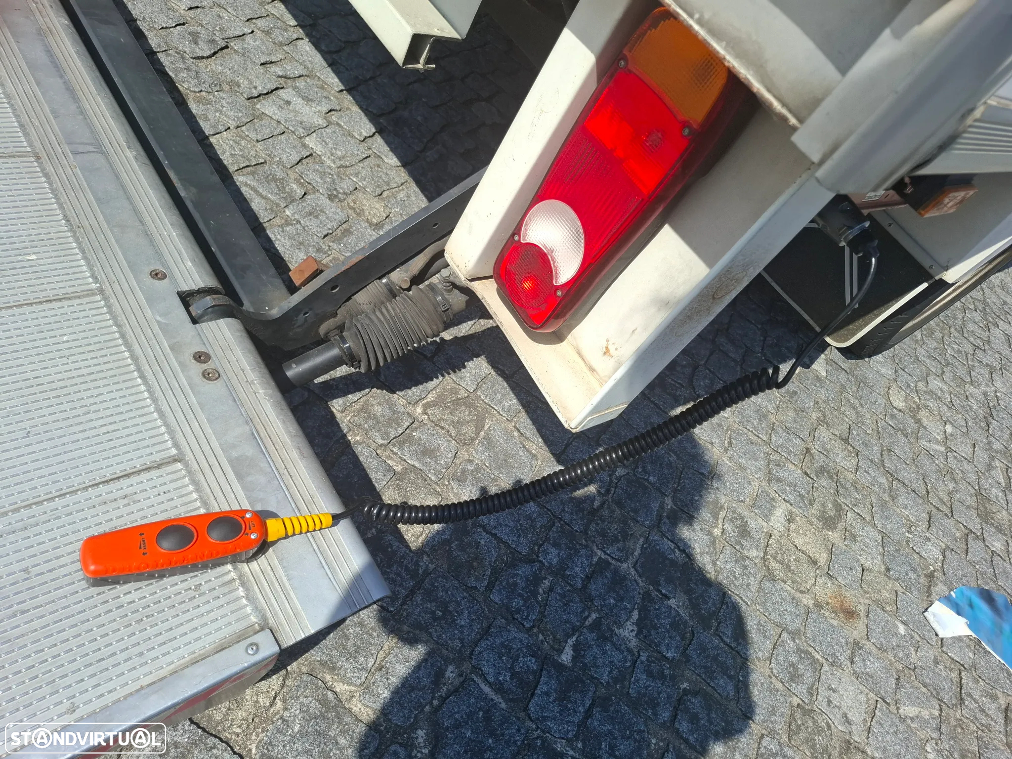 Renault MASTER 2.3DTI C/PLATAFORMA E MOTOR FRIO - 7