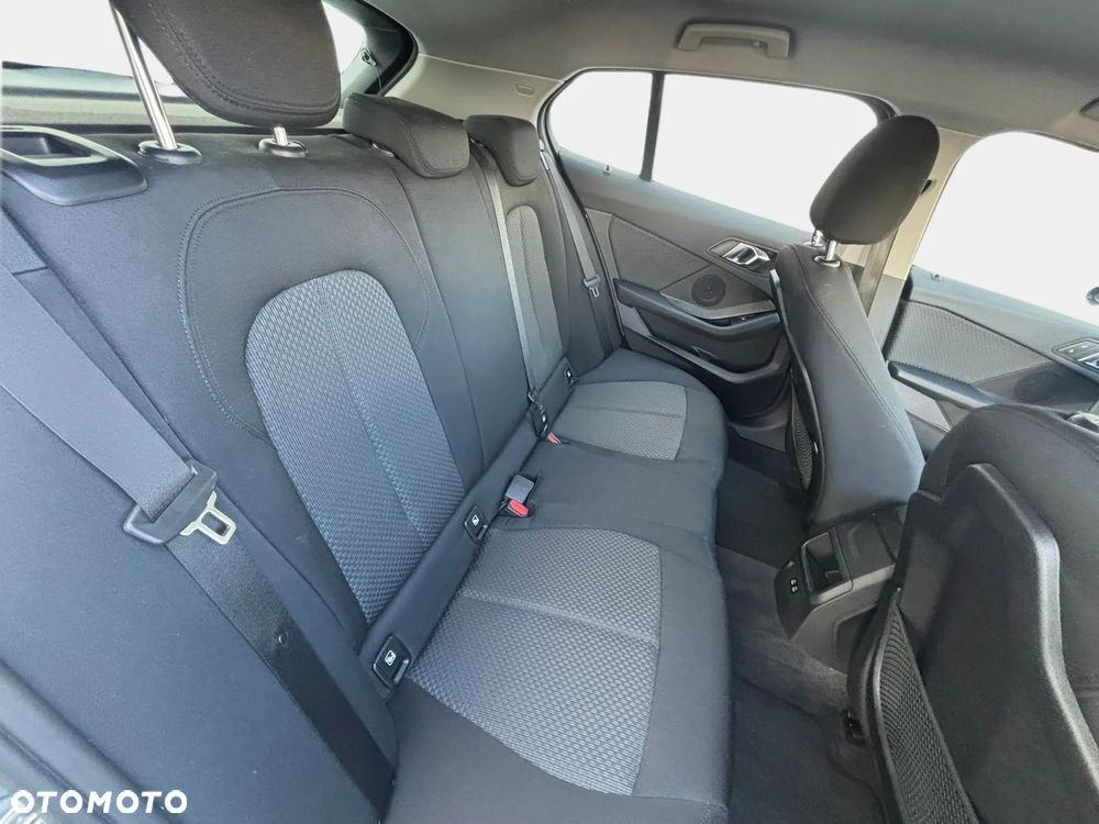 BMW Seria 1 118i Advantage - 26