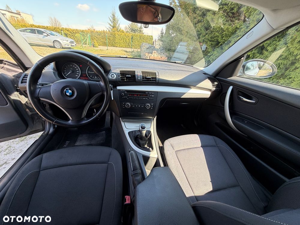 BMW Seria 1 118d - 8