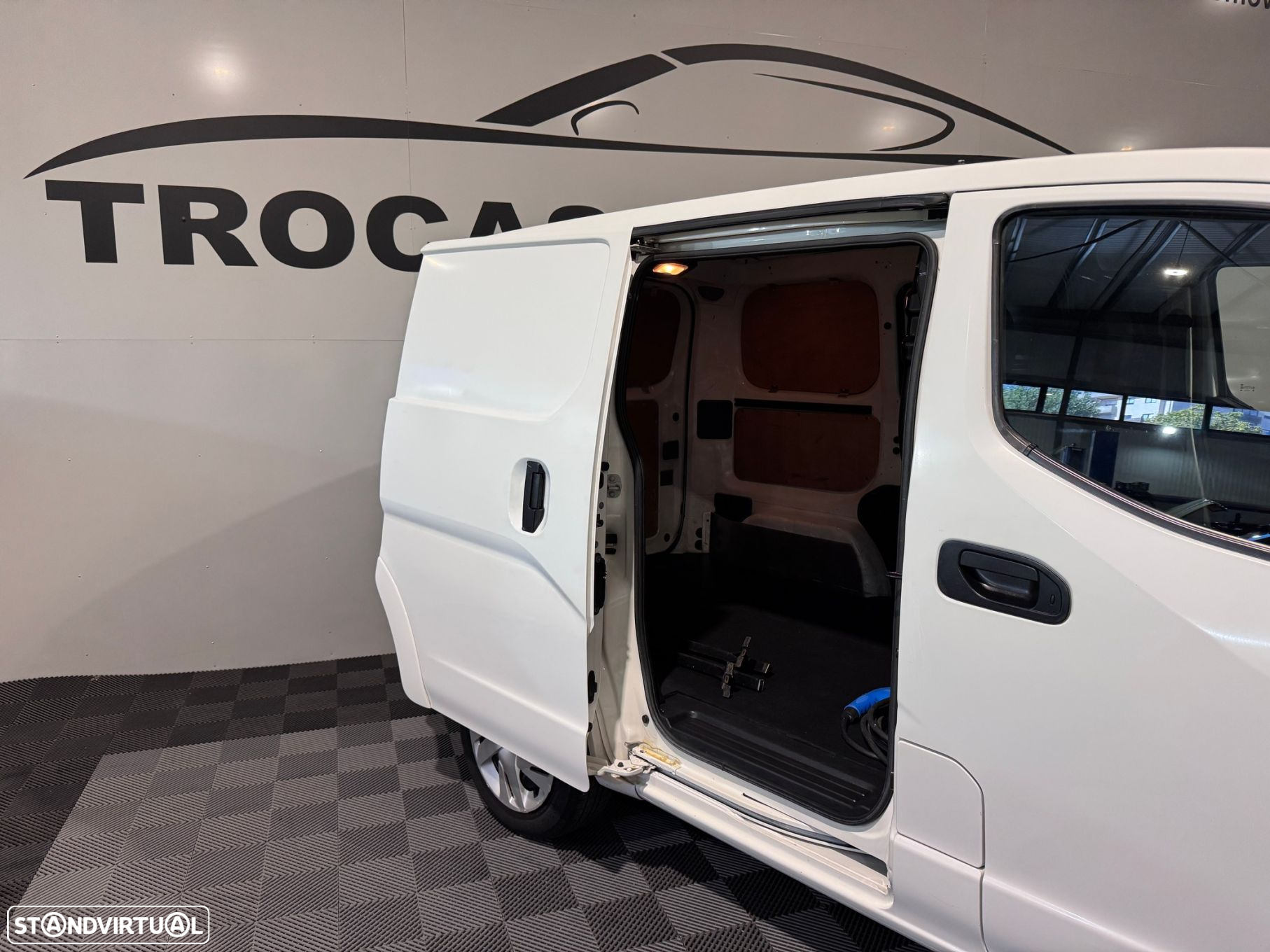 Nissan E-NV200 5p Premium Grelha - 51