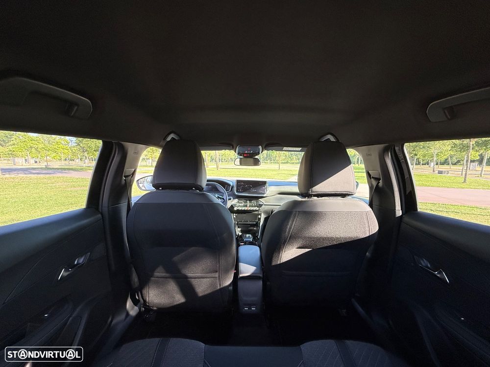 Peugeot e-2008 Allure - 48