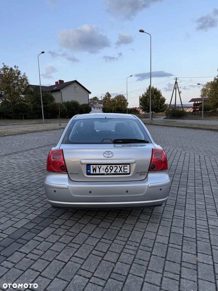 Toyota Avensis 2.0 VVT-i Automatik Executive - 5