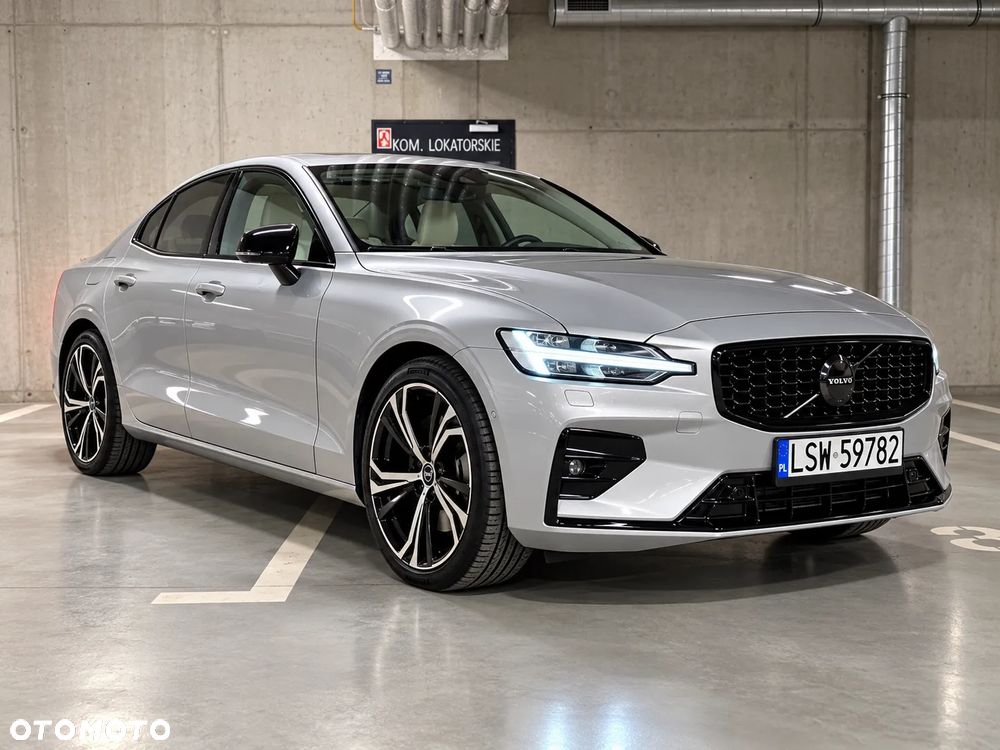 Volvo S60 B5 B R-Design - 1