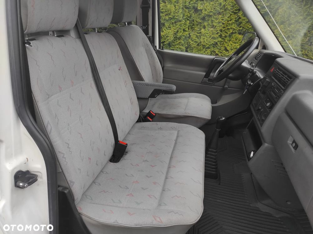 Volkswagen Transporter Escapade - 17