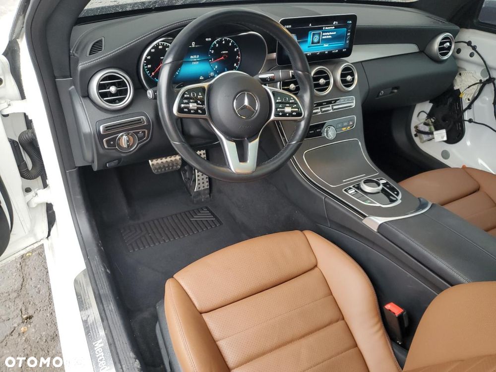 Mercedes-Benz Klasa C 300 4Matic 9G-TRONIC - 9