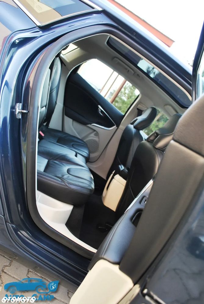 Volvo V40 D2 Summum - 18