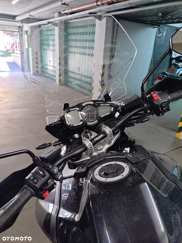 Triumph Tiger - 11