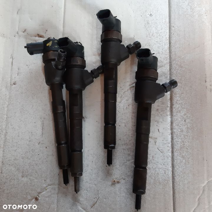 Wtryskiwacz Fiat Opel 1.3 0445110083 - 1