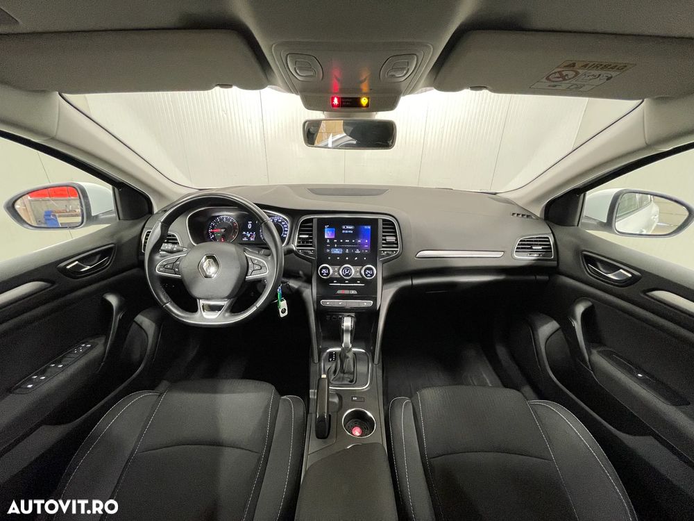 Renault Megane TCe EDC Zen - 7