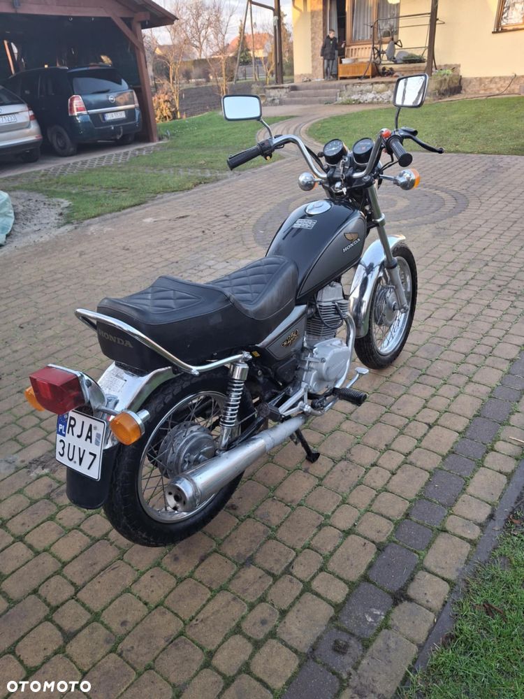 Honda CM - 7