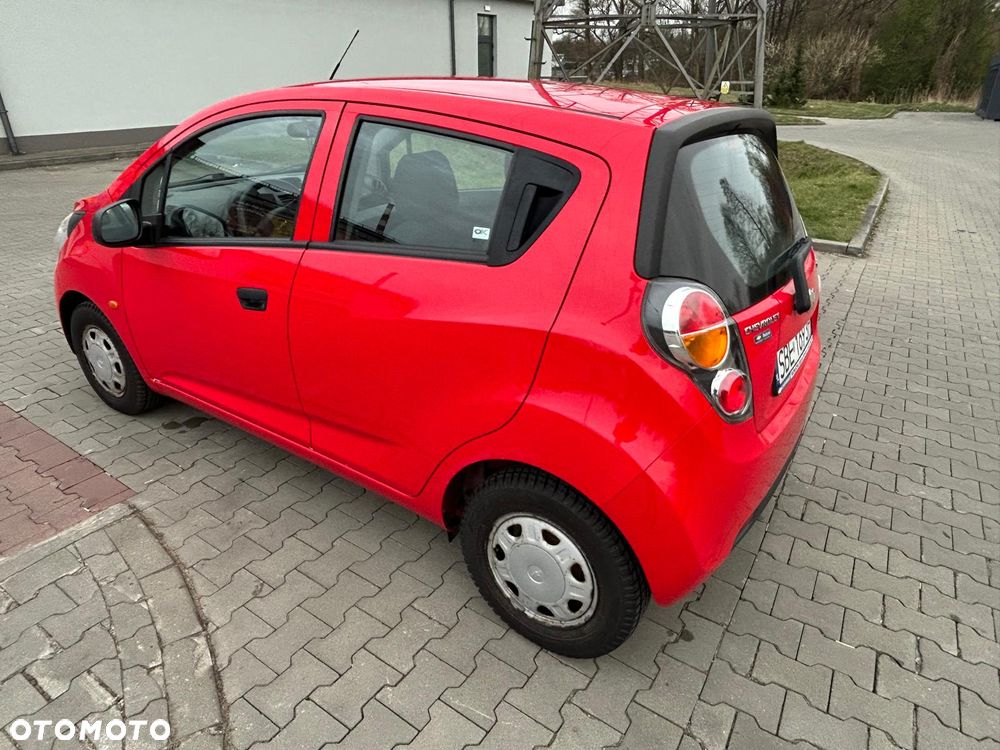 Chevrolet Spark 1.0 Base - 13