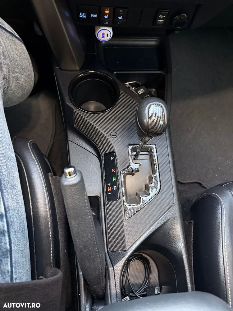 Toyota RAV4 2.2L D-CAT A/T Executive - 10