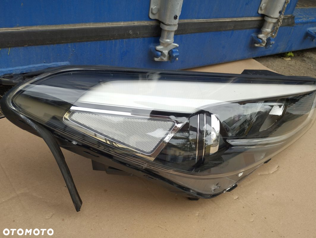 Lampa prawa Hyundai Tucson III 3 2015-^ 92102-D7000 - 2