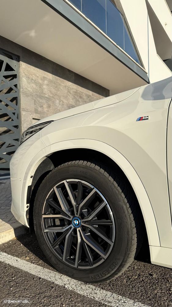 BMW iX1 xDrive30 Pack Desportivo M - 18
