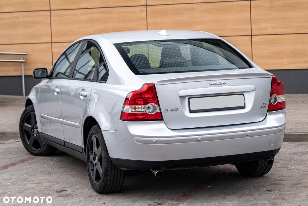 Volvo S40 T5 Momentum - 13