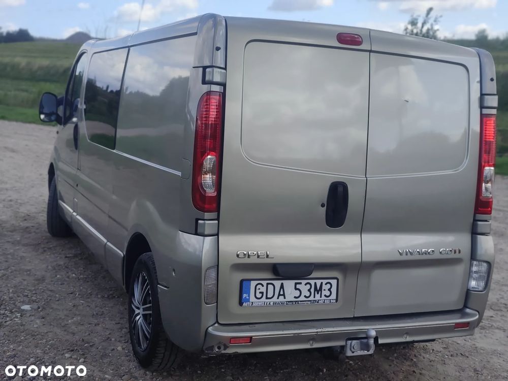 Opel Vivaro - 10