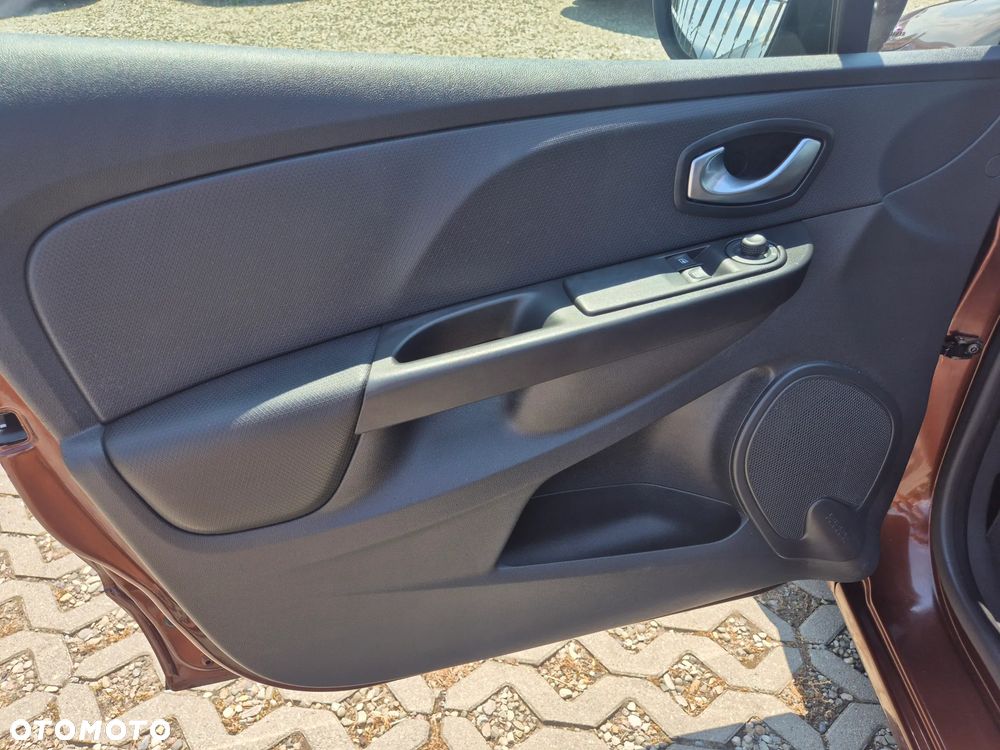 Renault Clio 1.2 16V 75 Authentique - 15