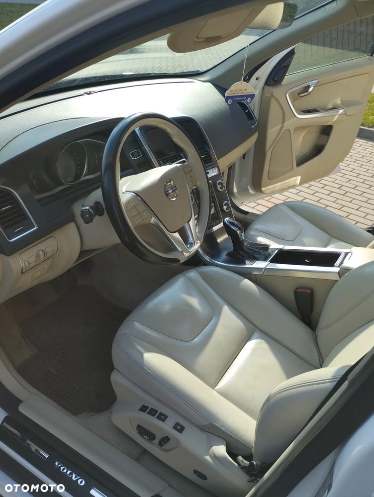 Volvo XC 60 T5 Geartronic Ocean Race - 14