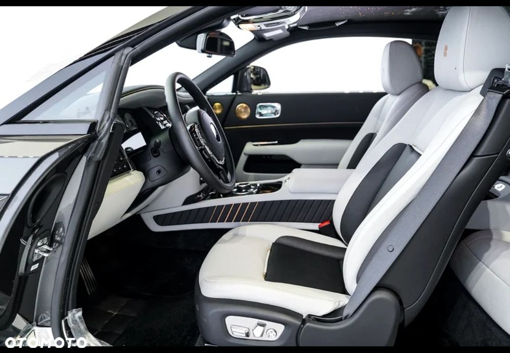 Rolls-Royce Wraith Black Badge - 12